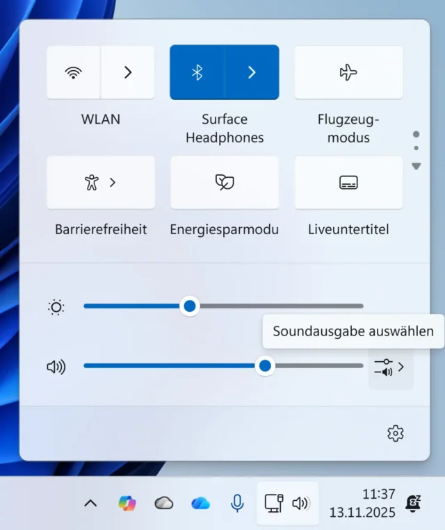 Lautstärke regeln im Infobereich von Windows 11