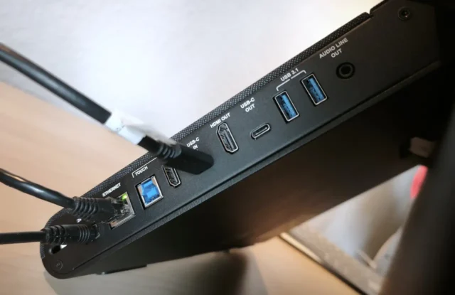 Anschlüsse am SMART Board Mini