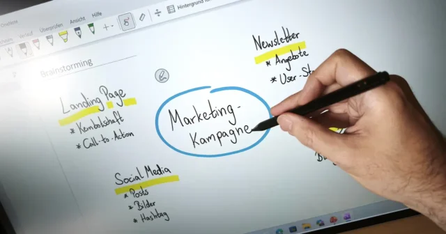 OneNote mit Stift auf dem SMART Board Mini nutzen