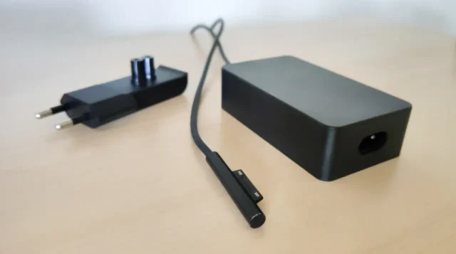 alternatives Ladegerät fürs Surface