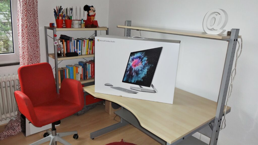 Surface Studio 2 in der Original-Verpackung