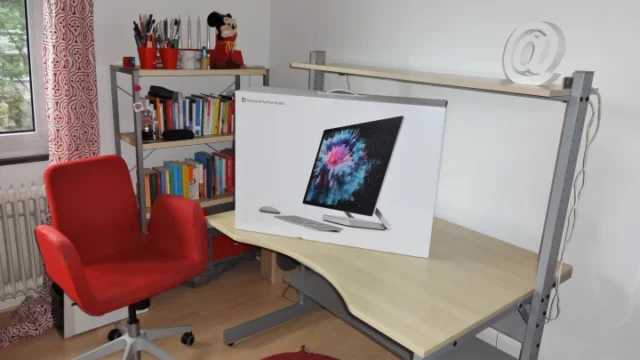 Surface Studio 2 in der Original-Verpackung