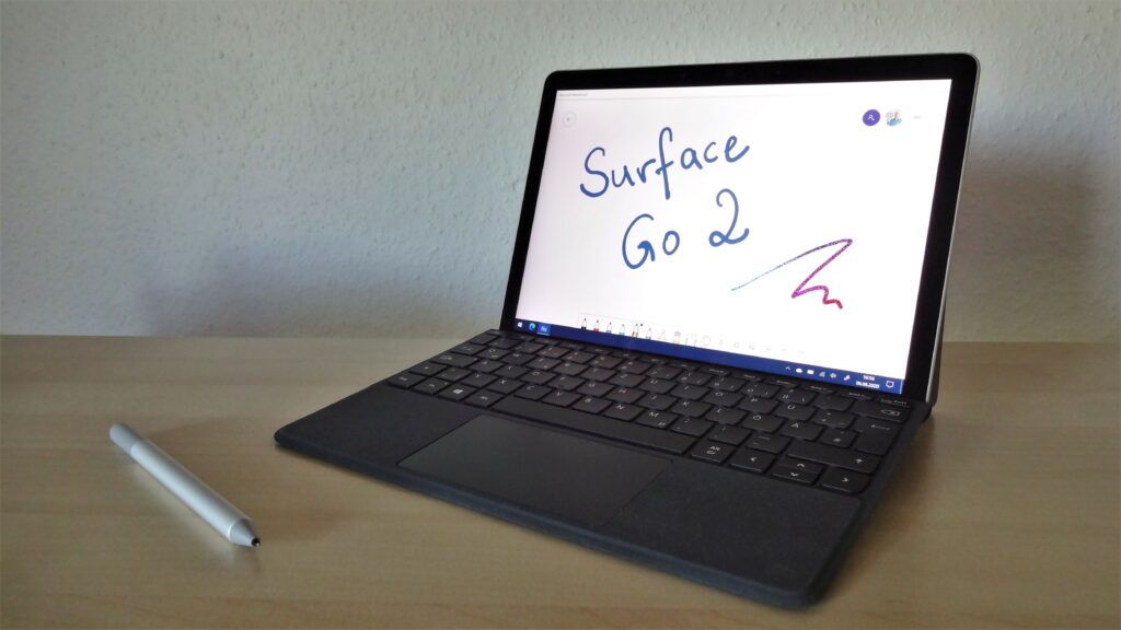 Surface Go 2 mit Type Cover