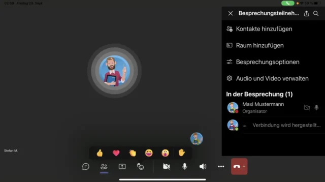 laufende Online-Besprechung mit Microsoft Teams auf dem iPad